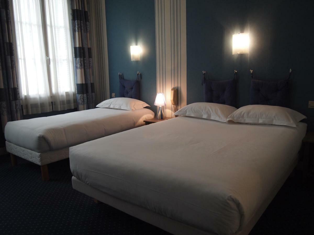 Hotel Colbert Тур Екстер'єр фото